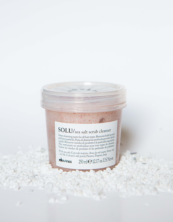 SOLU Sea Salt Scrub
